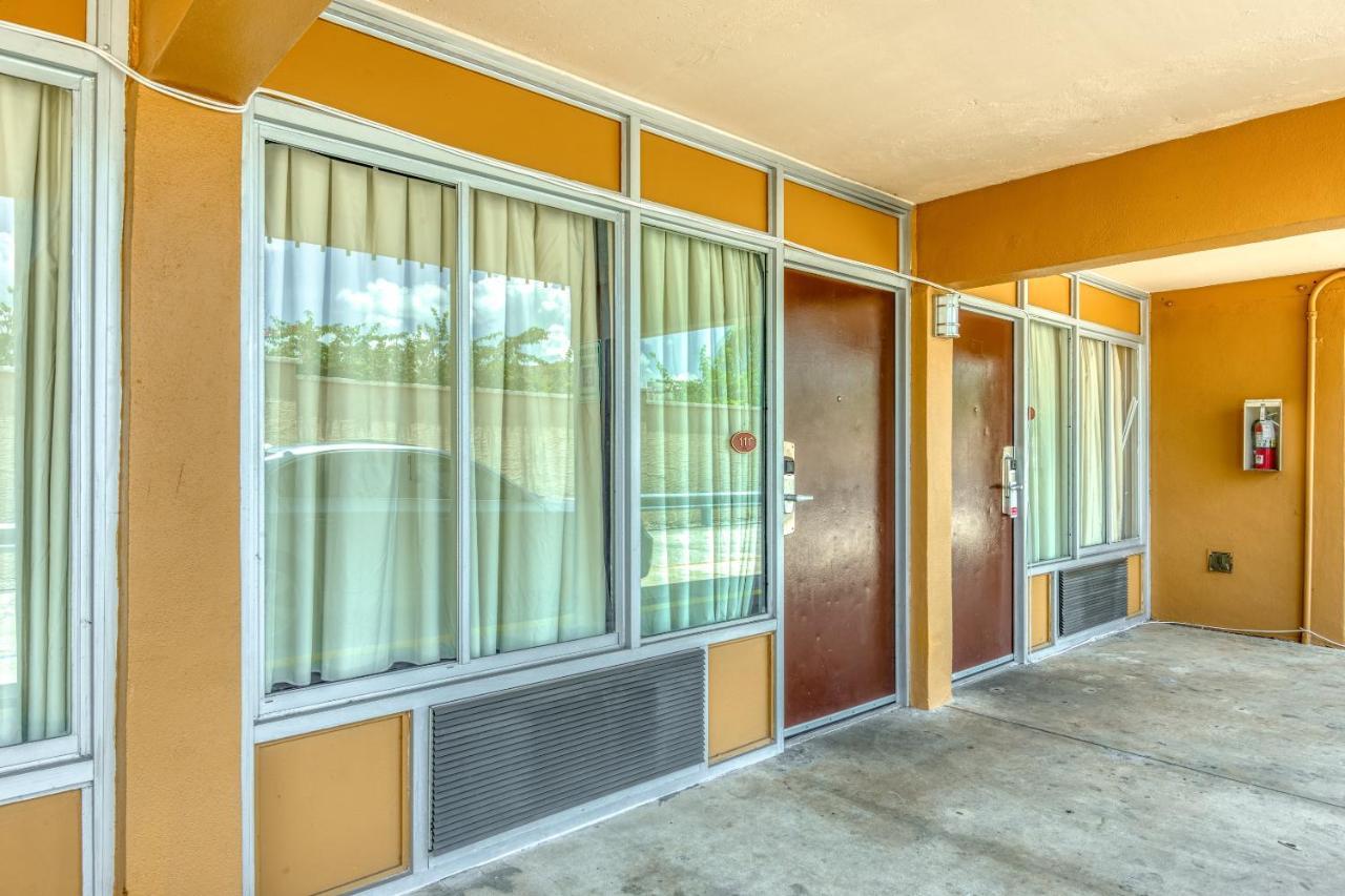 Hotel Belair Orlando Near Florida Mall Oak Ridge エクステリア 写真